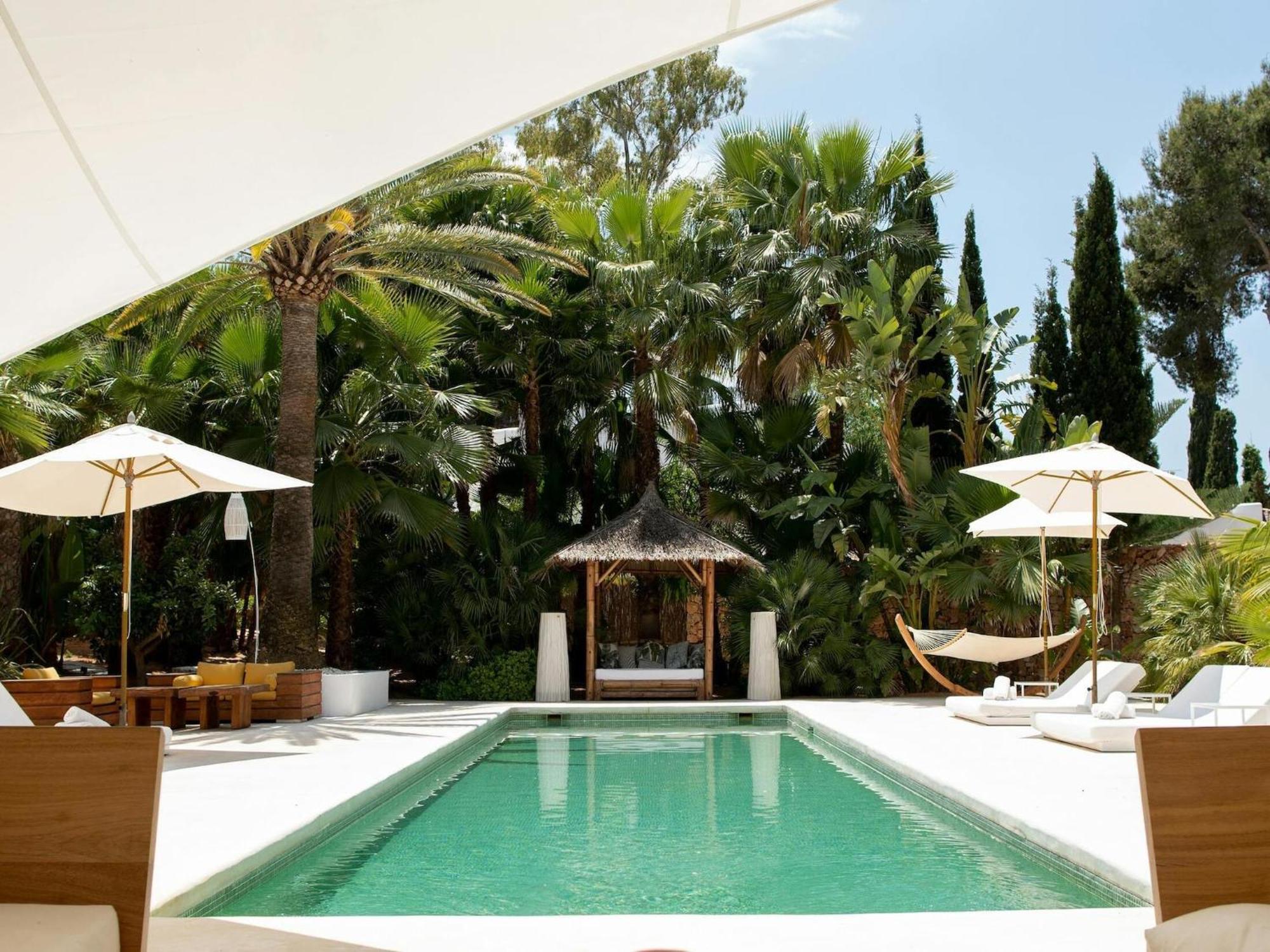 Pousada Lavish Near Cala Llonga (Ibiza)